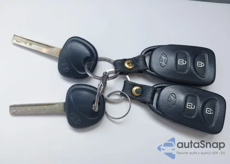 2012 Hyundai Accent Gls z USA, uszkodzony, nr VIN KMHCU4AE5CU129248